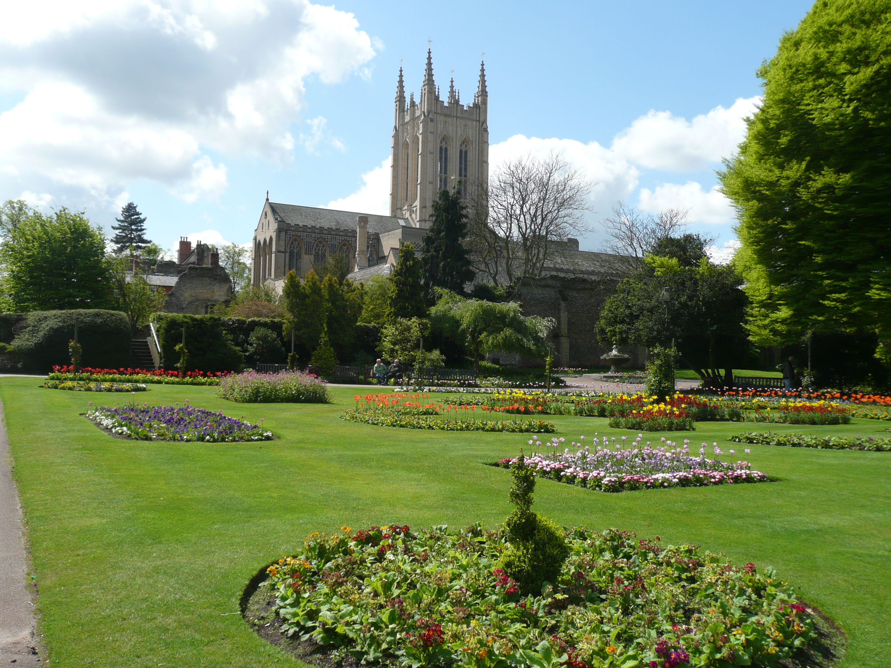 Bury St Edmunds 12May2012.JPG